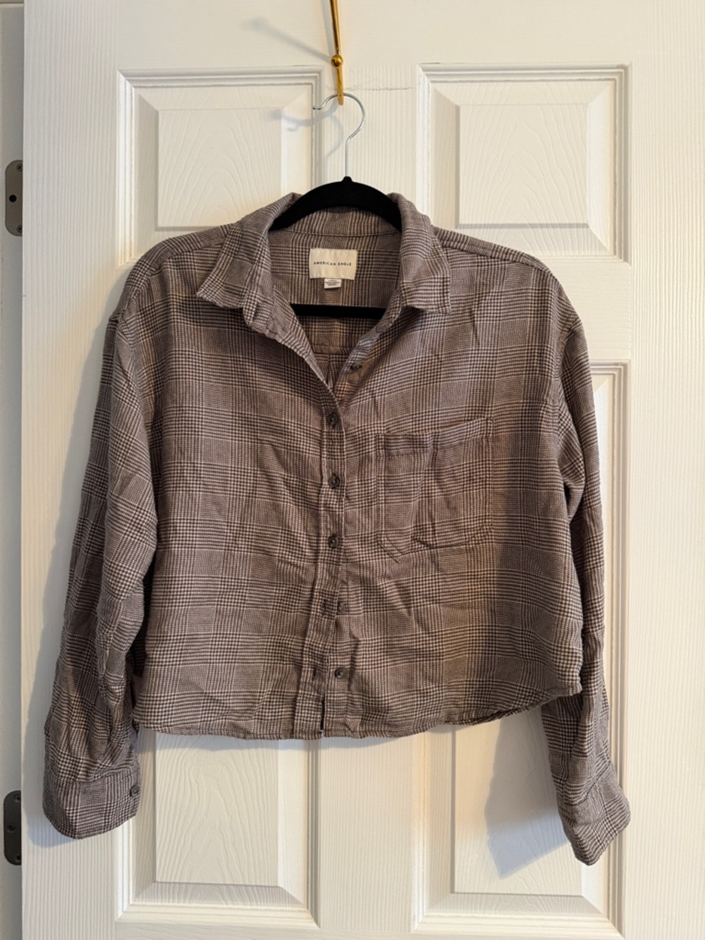 American Eagle Outfitters  Cropped Button-Down Shirt